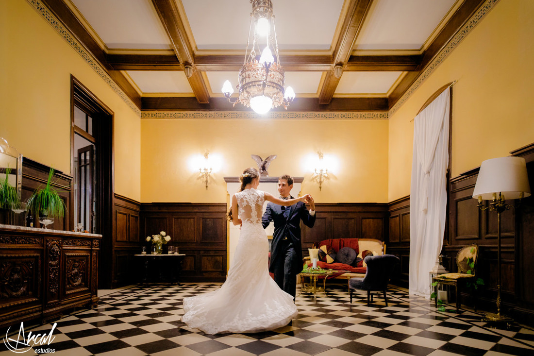 Agustina y Narciso,  Boda en salon Bolghieri